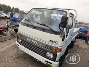 Toyota Dyna 150 2001 White