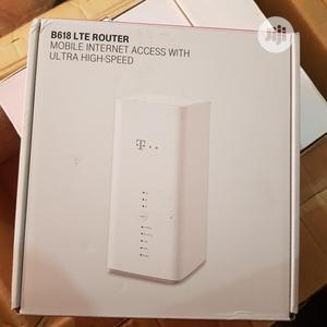 Huawei B818 Cat11 LTE Router Internet With Ultra High Speed