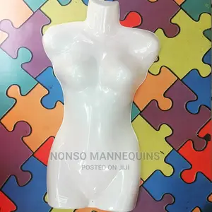 Hanger Mannequin 1