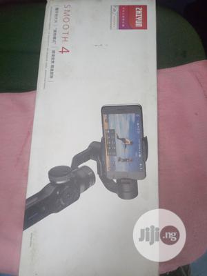 Zhiyun Smooth4 3-Axis Mobilephone Handheld Gimbal Stabilizer
