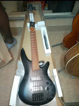Ibanez Sr305 Bass Guitar