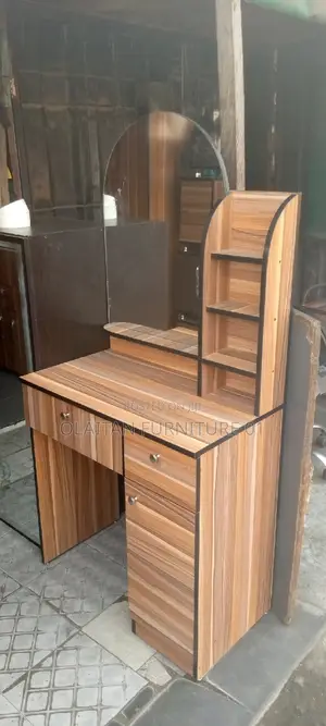 Dressing Table With Mirror