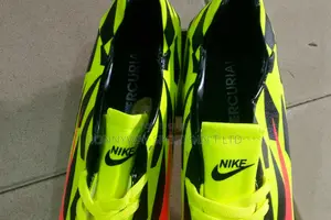 Professional Size 43 Nike Latest Boot