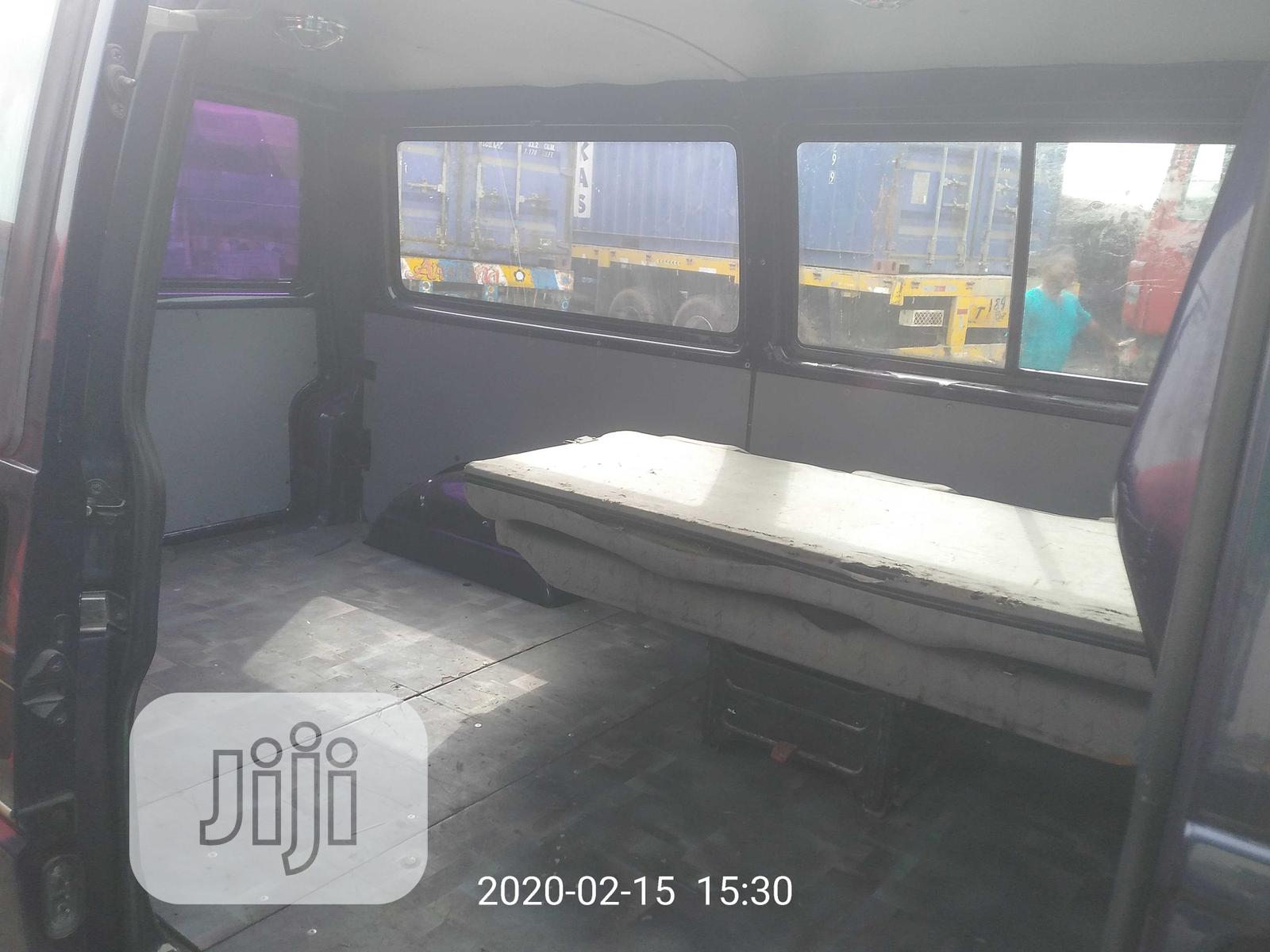 Volkswagen Transporter 2000 Black