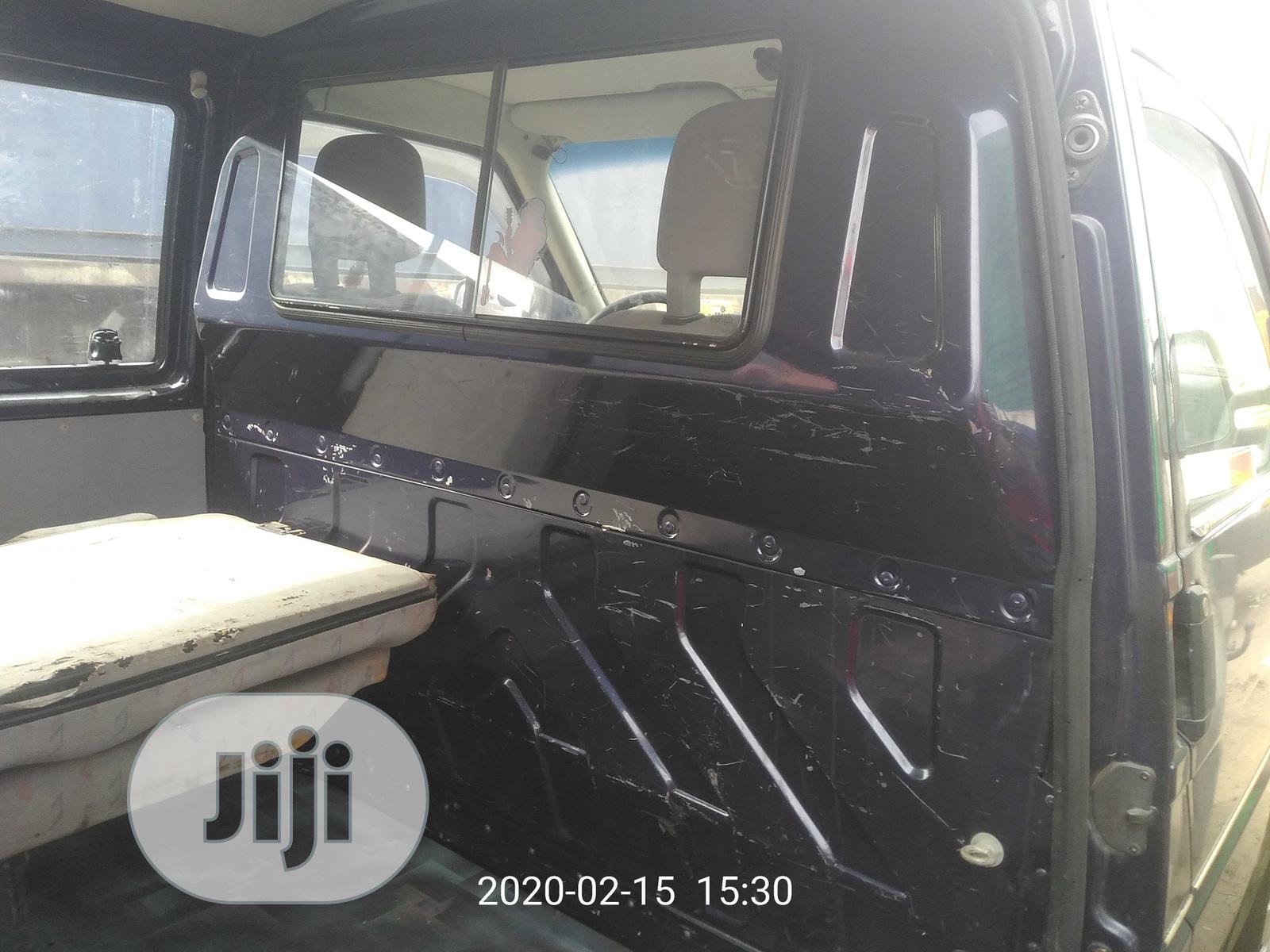 Volkswagen Transporter 2000 Black