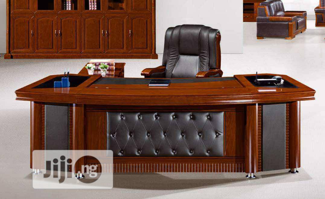 Fine Executive Table