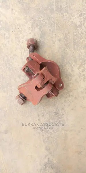 Brand New Scaffolding Clips and Pipe Joint