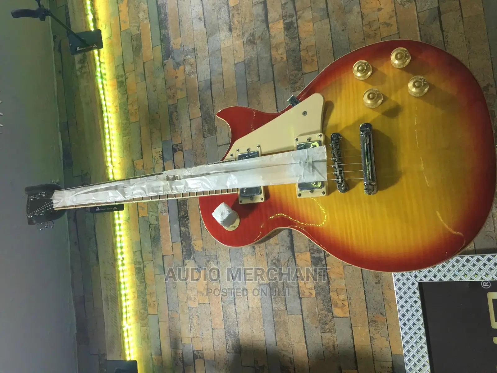 Les Paul Electric Guitar