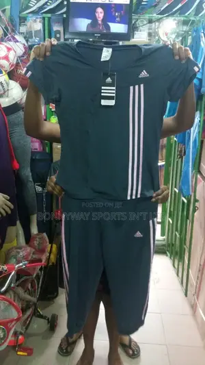 Grey With Stripe Colour Gym Outfit
