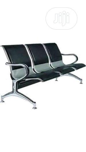 3 Sitters Import Chair With Leather