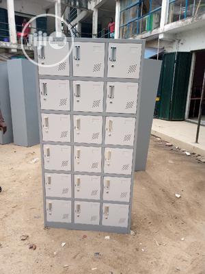 18 Workers Locker