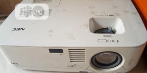 Deal NEC Projector