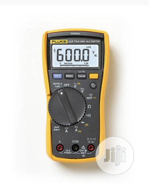 Fluke 117 Digital Multimeter