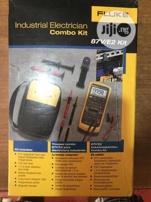 Fluke 87v/ E2 Kit Industrial Digital Multimeter