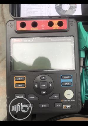 Professional Insulation Tester UT513A