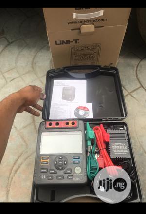 Professional Insulation Tester UT513A