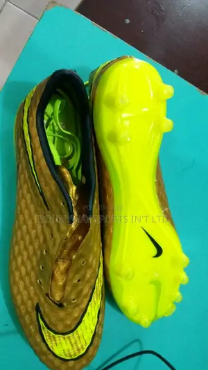 Nike Hypervenon Soccer Boot