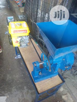 Complete Grinding Machine
