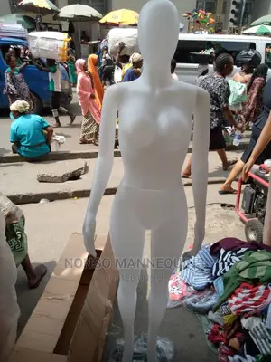 Plastic Display Mannequins