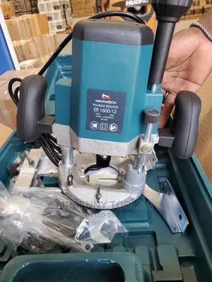 Plunge Router