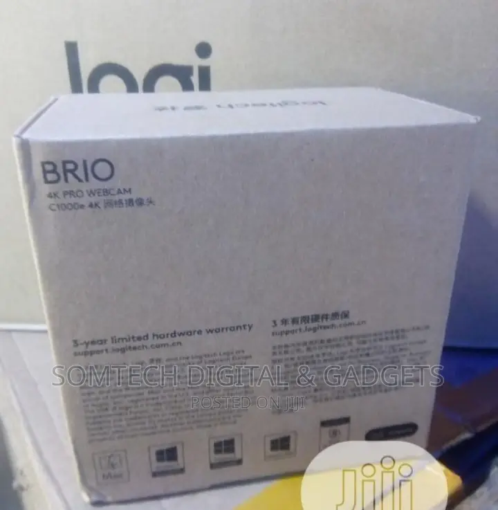 Logitech Brio
 Pro Webcam
C1000e