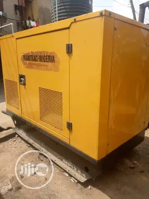 13.5kva Cat Mantrac Uk Perkins Diesel Generator