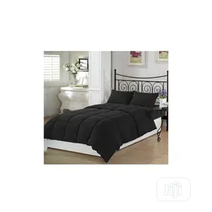 Nice Black Duvet,Bedsheet With 4 Pillow Cases