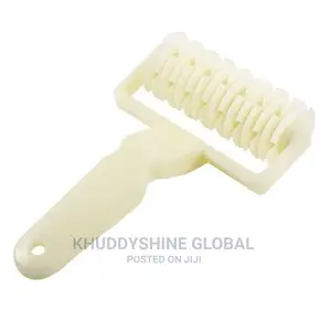 Cookie Pie Pizza Bread Cake Ribbon Embosser Roller Cutter M
