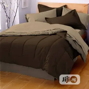 Durable Duvet,Bedsheet With 4 Pillow Cases