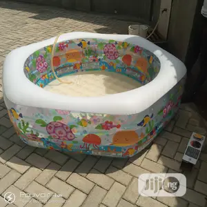 Kids Swimming Pool Size 1.91m X 1.78 X 61cm