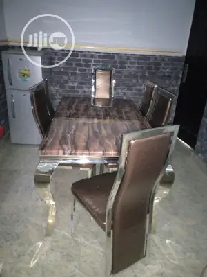 Comfort Marble Dining Set