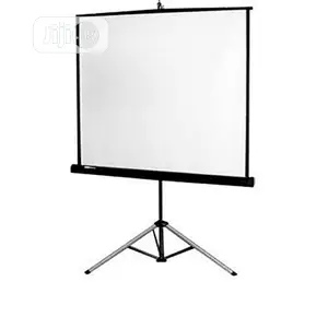Projector Screen With Tripod Stand