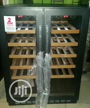 Russell Hobbs Office Wine Chiller Display Fridge.