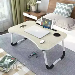 Adjustable Computer Table
