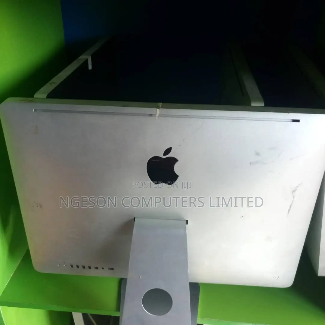 Desktop Computer Apple iMac 4GB Intel Core I3 HDD 500GB