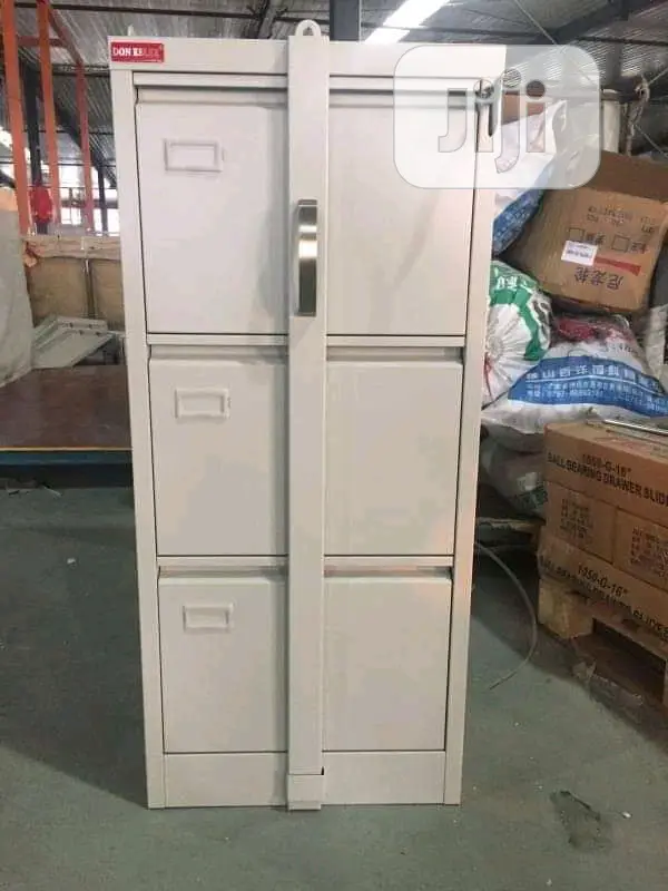 Filling Cabinet With Extra Lock