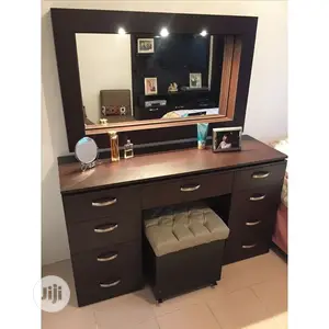 Executive Modern Dressing Mirror With Stool and Table