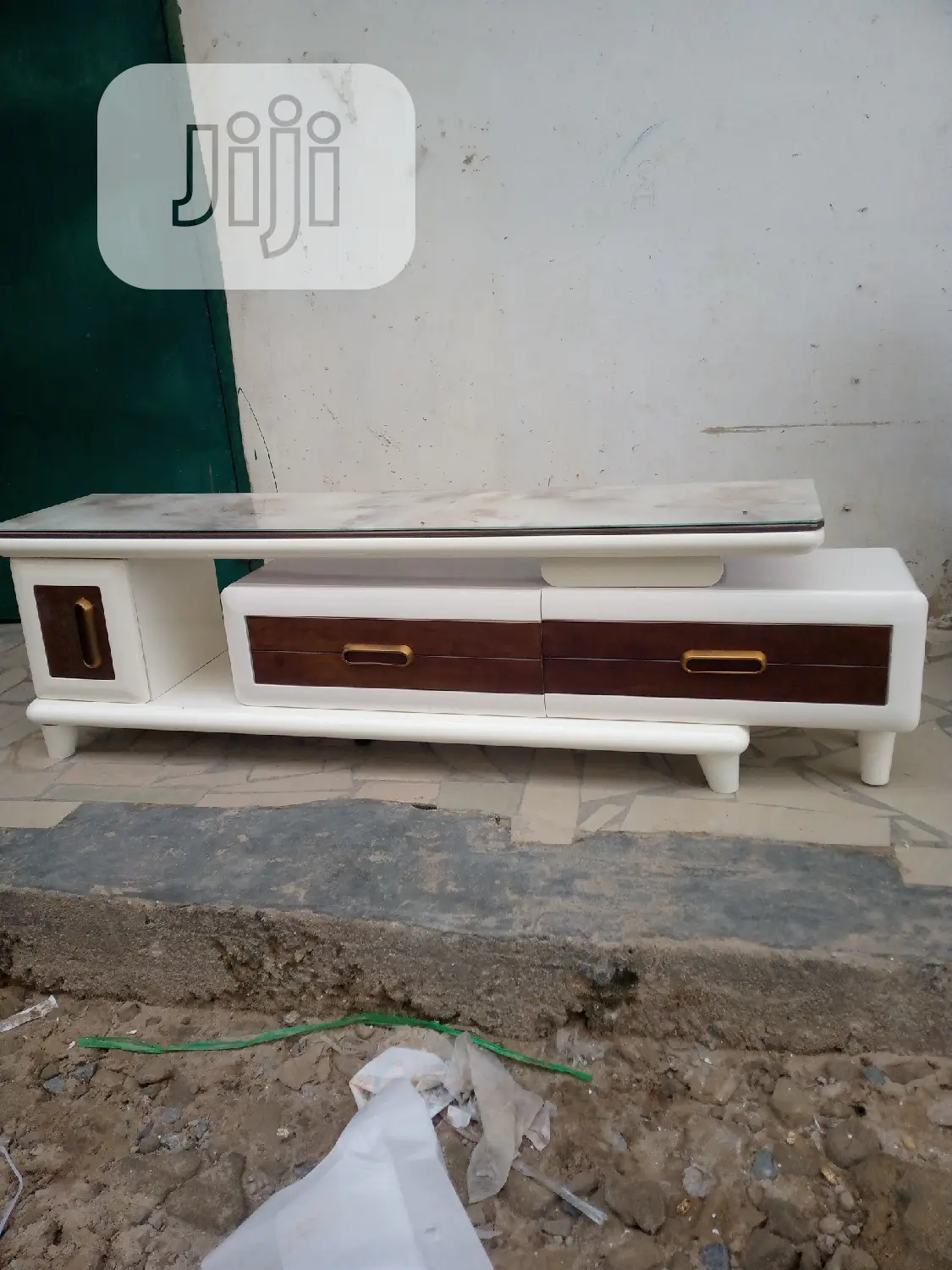 Quality TV Stand