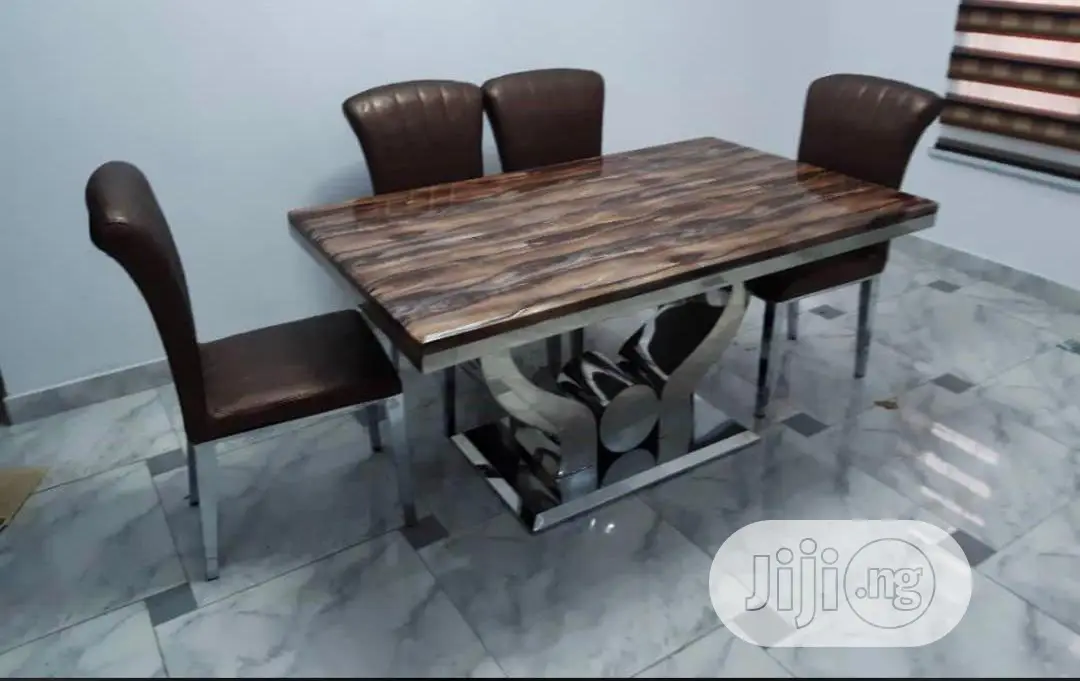 Super Dining Table And Chair