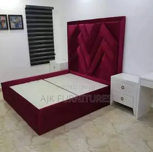 Exquisite 4.5by6ft Padded Bedframe