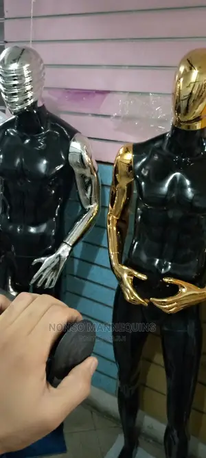 Fibre Huge Male Mannequins