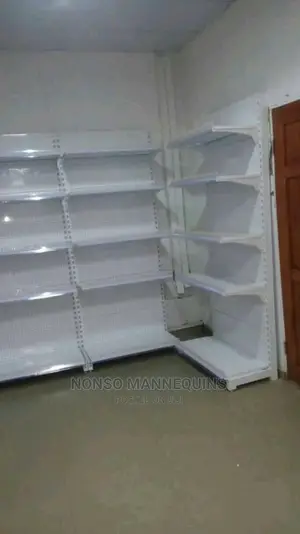 Supermarket Shelves With 5 Steps
