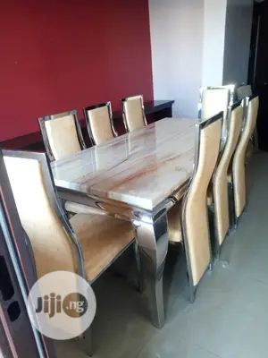 8 Seater Dinning Table