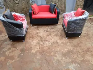 Set of Sofa With Trow Pillow