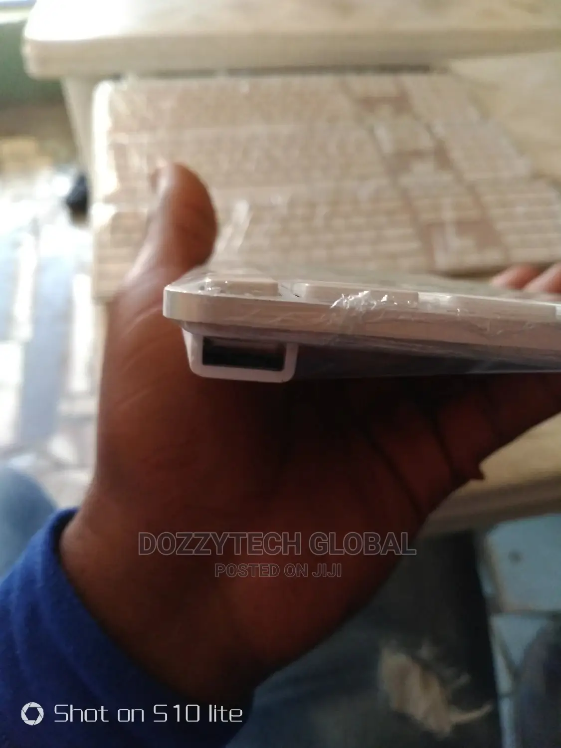 Apple Slim Keyboard