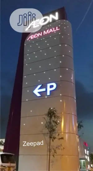 Steel-structure-pylon-illuminated-advertising-signage