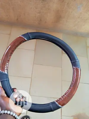 Formica Universal Steering Wheel Cover