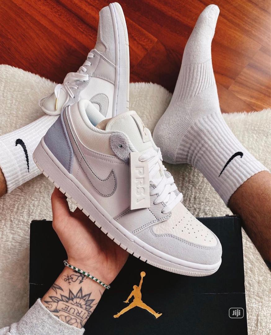 nike sneakers jiji