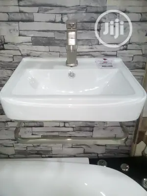 1622 Washhand Basin