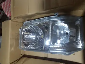 Headlamp for Toyota Hiace 2010